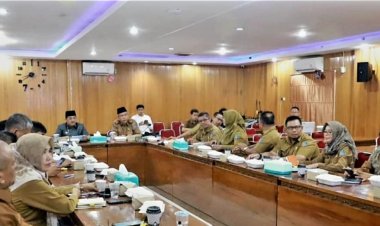 Bupati Tanjabbar Pinta OPD Terkait Laksanakan Operasi Pasar Jelang HBKN Idul Adha