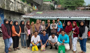 Peduli Terhadap Sesama Wahid Hukul,SH Bagikan 38 Paket Sembako kepada Mahasiswa Tanah Goyang, Sahwai, Laala di Ambon
