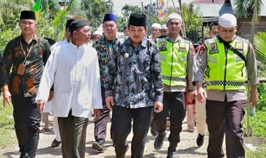 Bupati Hadiri Peringatan Haul MT. AL Hidayah Desa Teluk Sialang