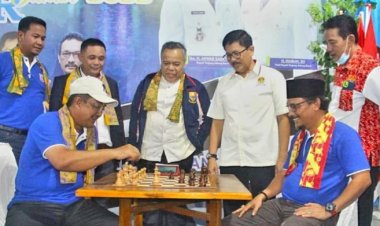 Didampingi Ucok Mora Bupati Tanjabbar Buka Kejurprov Catur Tahun 2022