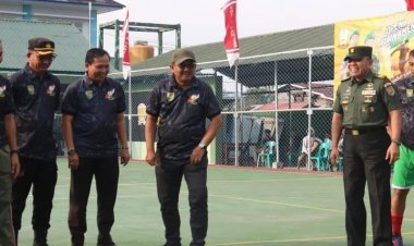 Memeriahkan rangkaian HUT TNI, Bupati Buka Turnamen Futsal dan Bola Volly
