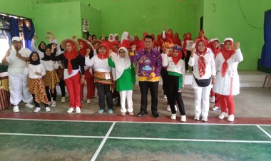 Adakan Lomba Senam Lansia Dalam Rangka HUT RI Ke 77 Di Kelurahan Metro Utara