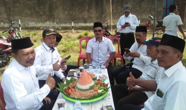 Kelompok Tani Desa Karya Mulya Sari, Dan Kades Warno Adakan Acara Potong Tumpeng Dalam Rangka HUT RI ke 77
