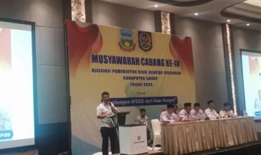 Wakil Bupati Garut H, Helmi Budiman Resmi Membuka Acara Musayarah Cabang (Muscab) 1V Apdesi kabupaten Garut