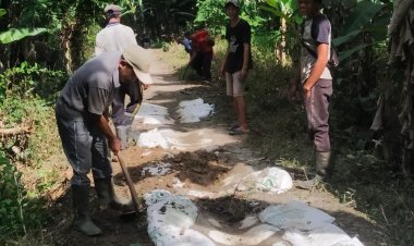 Masyarakat Desa Gunung Batu Kecamatan Cempaka Harapkan Pembangunan Jalan Usaha Tani