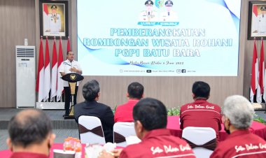 Bupati Zahir Hadiri Pelepasan Pemberangkatan Wisata Rohani PGPI