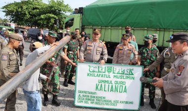 Tim Gabungan Bersama Polres Lampung Selatan Lakukan Sterilisasi Plang Ormas Khilafatul Muslimin