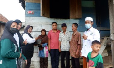 Berbagai Berkah Di Bulan Ramadhan, DPC PKB Tanggamus Salurkan Paket Sembako Ke 12 Pekon Di Kota Agung Timur
