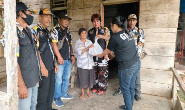LSM GMBI KSM Katibung Door To Door "GMBI PEDULI" Bagikan Sembako Didua Desa