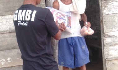 LSM GMBI KSM Merbau Mataram di HUT Ke-20 "GMBI PEDULI" Salurkan Bantuan Sembako di Empat Desa