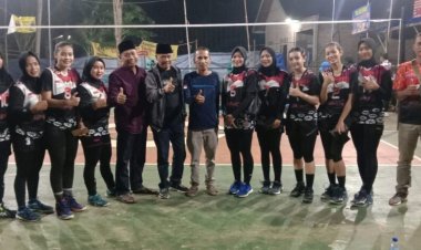 Babak Grand Final Putri, SPVC Sidorejo Menang Telak Dari Sidosari di Turnamen Bola Voli Seloretno Cup 2022