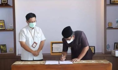 Bupati Serahkan LKPD Tahun 2021 Ke BPK, UAS : Harapan Kita Dapat Predikat Yang Baik Dari BPK RI