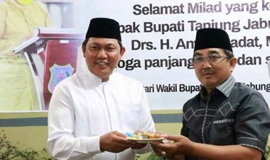 1 Tahun Kepemimpinan Bupati dan Wakil Bupati Tanjab Barat Drs H Anwar Sadat M Ag dan Hairan SH adakan Pengajian