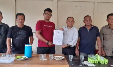 Heri Prasojo dan Rusman Efendi Saat Berkendara Dihadang Sekelompok Orang