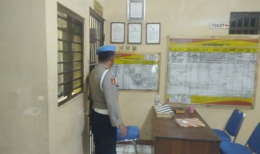 Polsek Cikupa, Kanit Propam Ipda Mahdi,SH Kontrol Tahanan, Cek Buku Mutasi Tahanan, Cek Ruangan, Piket Tahanan Harus Selalu Cek Satu Jam Sekali Dengan Keadaan Aman