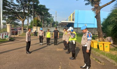 Wakapolsek Cikupa pimpin Apel Pengamanan Keberangkatan aksi unjuk rasa DPC SPN Kab. Tangerang ke Mabes Polri Kebayoran Baru Jakarta Selatan.