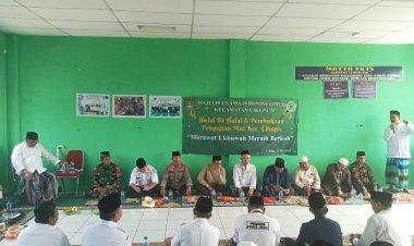 Wakapolsek Cikupa Akp Udiyano, Hadir Dalam Kegiatan Halal Bi Halal Dan Pembukaan Pengajian Bulanan Muspika Kec Cikupa Di Gedung Ke Agamaan Bersama Kec. Cikupa Kabupaten Tangerang.