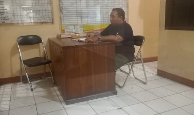 Bripka Bagus Tri Kuncoro Anggota Intel Polsek Cikupa, Jaga Tahanan,Cek Buku Mutasi Tahanan, Cek Ruang Tahanan, Pastikan Penjagaan Tahanan Dengan Baik