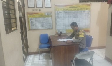 PASTIKAN TAHANAN SEHAT DAN AMAN, PIKET POLSEK CIKUPA POLRESTA TANGERANG CEK RUANG TAHANAN