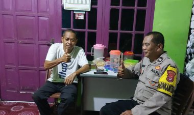 Dengan Cara Sambang, Bhabinkamtibmas Polsek Cikupa Aiptu Mukhsodin Jalin Silaturahmi Dengan Ketua RW 05 Warga Binaan Desa Sukadamai Cikupa