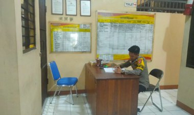 Personel Polsek Cikupa, Briptu Rohmat Jaga Tahanan, Cek Ruang Tahanan, Pastikan Penjagaan Tahanan Berjalan Dengan Baik