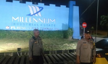 Pawas Kanit Binmas AKP Jakariyanta bersama Anggota Polsek Cikupa Polresta Tangerang Melaksanakan Patroli Mobile