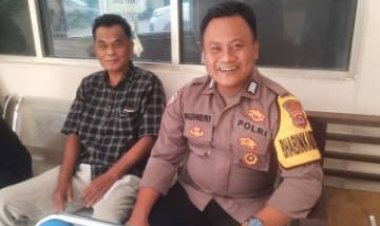 Aipda Endang Setaiwanto Kasi Humas Polsek Cikupa, Terjun Dalam Kegiatan Program Polisi RW Untuk Membantu Pengamanan Guantibmas Wilayah Cikupa