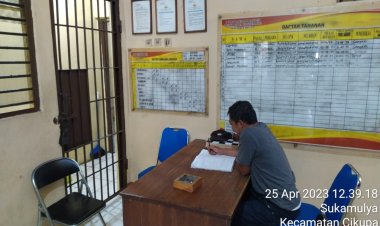 Personel Polsek Cikupa Cek Ruang Tahanan, Pastikan Penjagaan Tahanan Berjalan Dengan Baik