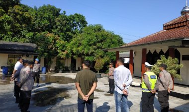 Apel Pagi Bersama Personil, Pimpinan Wakapolsek Cikupa Akp Udiyano Sampaikan Tetap Siapsiaga Penjagaan Sispam Mako Antisipasi Gangguan Kamtibmas