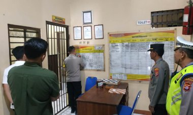 Pawas Piket Kanit Intelkam Ipda Syaiful Rusdiansyah,SH Polsek Cikupa,Cek Keamanan Serta Kondisi Tahanan, Cek Buku Mutasi Tahanan,Tetap Antisipasi Penjagaan Terhadap Tahanan Dengan Baik, Aman, Lengkap
