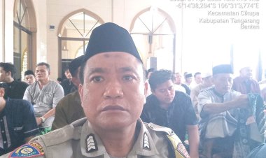 Bripka Anwarudin Bhabinkamtibmas Polsek Cikupa Polresta Tangerang Polda Banten, Rutin Dalam Kegiatan Sholat Jumat keliling Bersama Warga Kelurahan Sukamulya Cikupa Tangerang Banten
