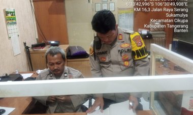 Pawas Polresta Tangerang Akp Kodratullah Serta Piket Provos Hakim Cek Mako Polsek Cikupa, Kontrol Situasi Tahanan,Cek Buku Mutasi, Kesiap Siagaan Personil Polsek Cikupa Polresta Tangerang Polda Banten