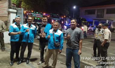 Kepolisian Polsek Cikupa Polresta Tangerang Pengamanan Kegiatan Mudik Geratis oleh keluarga Serikat Pekerja DPC SPN Kab. Tangerang.