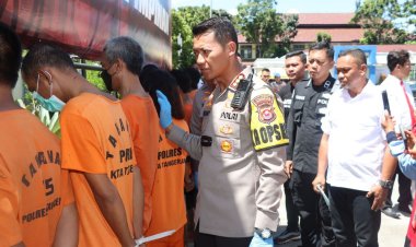 *Gelar Operasi Pekat Maung, Polresta Tangerang Bongkar Kasus Judi, Prostitusi, Peredaran Obat Terlarang, dan Sita Ribuan Botol Miras*