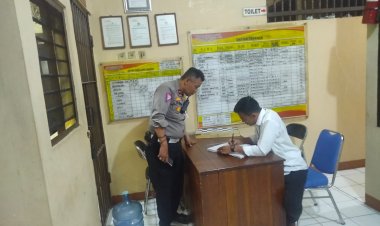 Pawas Ipda Udi Muhdi, Laksanakan Pengecekan Piket Jaga Tahanan,Cek Buku Mutasi Tahanan Tetap Antisipasi Dari Gangguan Kamtibmas Polsek Cikupa