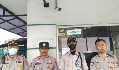 Kanit Samapta dan anggota Polsek Cikupa Patroli Barcode* di 10 titik di Darkum Polsek Cikupa Polresta Tangerang