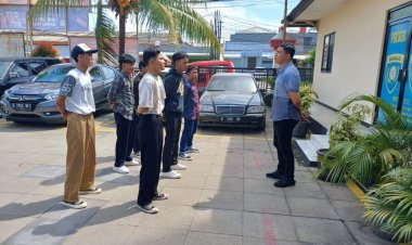 Kegiatan Pembinaan dan Himbauan Wawasan Kebangsaan terhadap Pelajar yang terindikasi Melakukan Tawuran di Mako Polsek Cikupa.