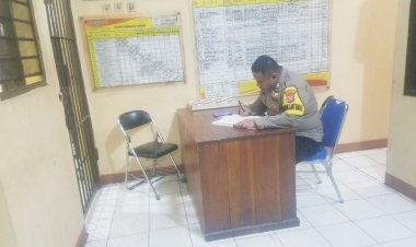 Personel Polsek Cikupa Piket Jaga Tahanan , Cek Ruang Tahanan, Pastikan Penjagaan Tahanan Berjalan Dengan Aman Dan Baik, Juga Lengkap