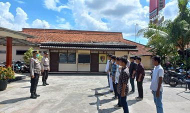 Kanit Binmas Polsek Cikupa Giat Pembinaan dan Himbauan Pelajar SMPN 2 Cikupa Di Mako Polsek Cikupa