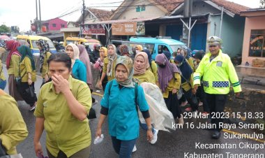 Kegiatan Protap Gatur Lalin Sore Hari Depan Pt Chingluh, Unit Lantas Polsek Cikupa Polresta Tangerang