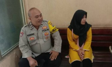 Polisi Rw, Aiptu Rukmono Bhabinkamtibmas Polsek Cikupa, Giat Di  Ibu NURASIAH Kp. Bunder RT 01/01 Kel. Bunder kec. Cikupa