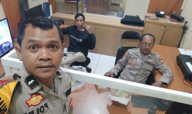 Anggota Polsek Cikupa Cek Ruang Tahanan Pastikan Penjagaan Tahanan Berjalan Dengan Baik