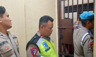 Pengecekan Ruang Tahanan oleh Piket Pawas Polresta Tangerang Di Mapolsek Cikupa