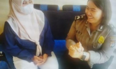 Polisi RW, MERY ZONA MARBUN   ANGGOTA SIUM POLSEK CIKUPA, Kunjungi Kel. Talaga Cikupa Tangerang.