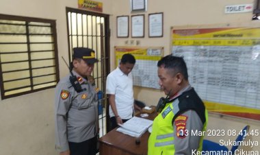 Kapolsek Cikupa Akp Imam Wahyu Pramono,S.IK, Pimpin Apel Pagi Dan Pastikan Ruang Tahanan Aman Dan Kondusip Tetap Lakukan Pemeriksaan Terhadap Tahanan