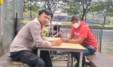 Dengan Cara Efektip Bhabinkamtibmas Polsek Cikupa Sambang/Kunjungan.  Ketua Rw Haerul Anwar Beri Pesan Kamtibmas