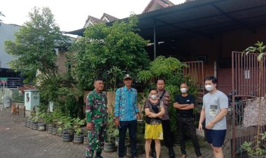 Bripka S.Hamdi Bhabinkamtibmas Desa Cikupa Monitoring Peternakan Burung Puyuh di Dalam Pemukiman Warga