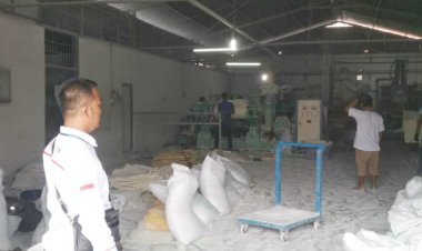 Warga Desa Dukuh Cikupa Tangerang" Keluhkan Polusi Udara Yang Diduga Disebabkan Pembakaran Oleh Limbah Pabrik