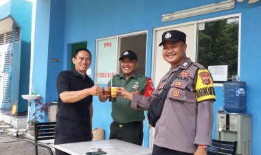 Bripka S Hamdi Bhabinkamtibmas Desa Cikupa Kegiatan*Yuk Ngopi Wae* Bersama Warga Binaan Desa Cikupa Polsek Cikup