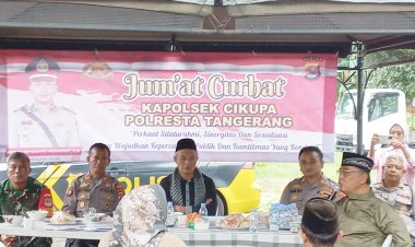 Kegiatan Jumat Curhat  Akp Imam Wahyu Pramono,S.IK Kapolsek Cikupa Polresta Tangerang di Kediaman H. Cecep Miharja